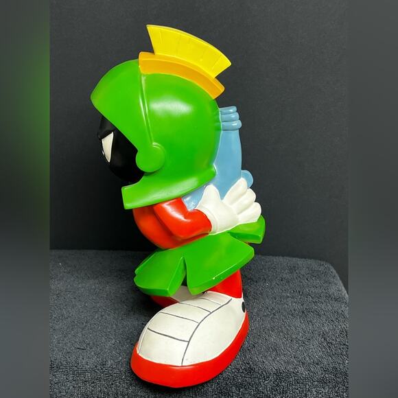 Marvin the Martian 12” Statue Looney Tunes Warner Bros Studio Store Exclusive - Picture 2 of 6
